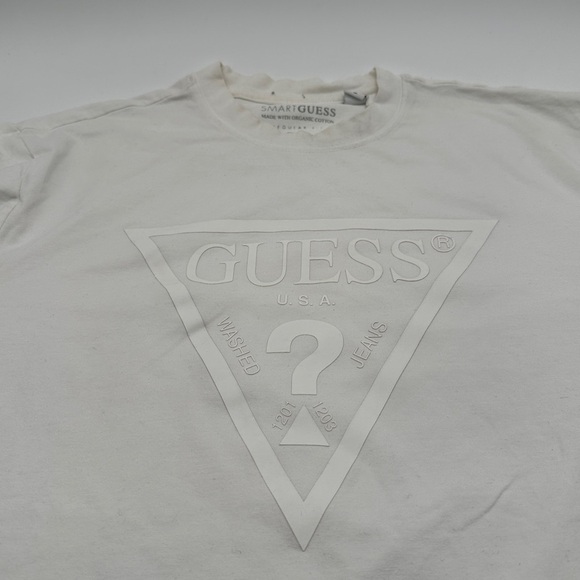 White‎ Guess logo Men’s Tee size medium - Picture 3 of 10